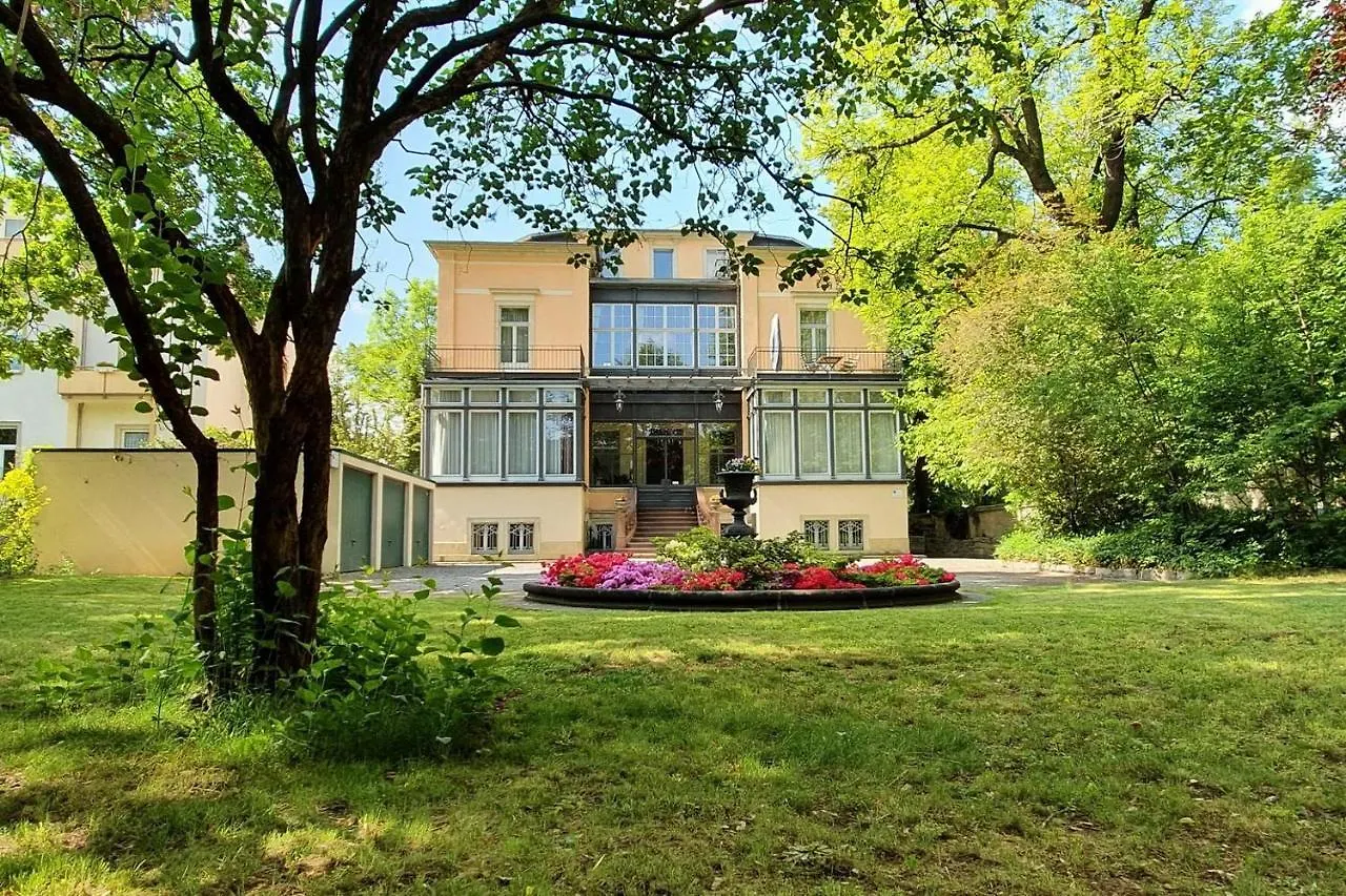 Apartment Ferienwohnungen Villa Haniel Carl Dresden